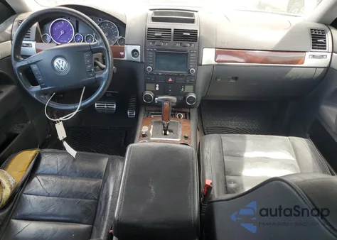 2004 Volkswagen Touareg 4.2 z USA, uszkodzony, nr VIN WVGEM77L14D082088